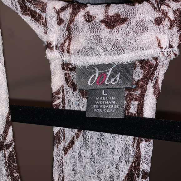 Sheer high/low razor back shirt - Picture 2 of 3